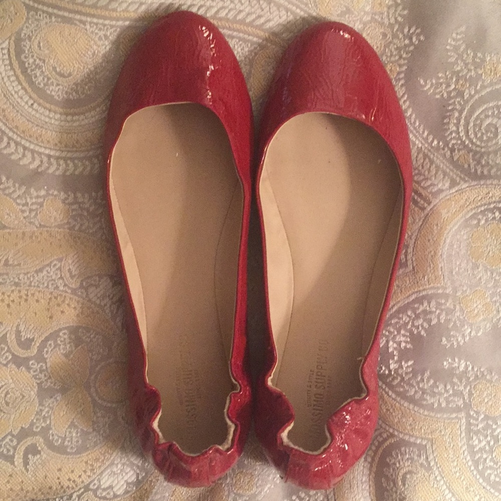Mossimo red flats